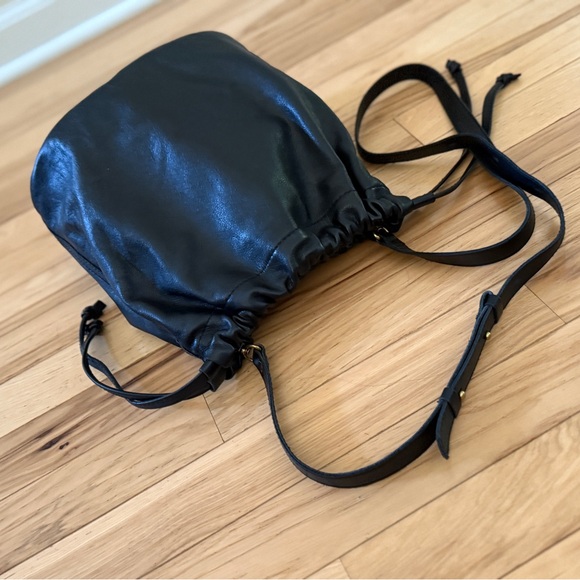 NEW Madewell Black Bucket Bag - Picture 4 of 12